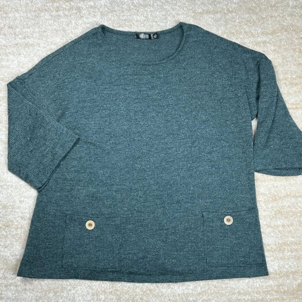 Cure Women's Large Green Lightweight Sweater Top with Pocket and Buttons